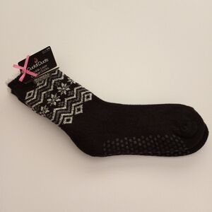 Cuddl Duds Women's Double Layer Non-Skid Bottom Lounge Socks NWT Black White